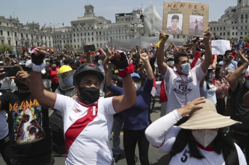Peru now has no president as crisis takes chaotic turn Peru now has no president as crisis takes chaotic turn