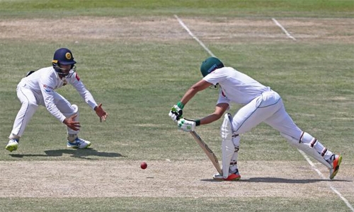 Sri Lanka hit back after Pakistan's solid start