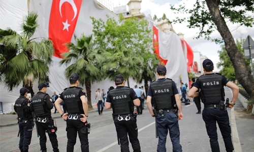 Turkey orders detention of 73 air force pilots