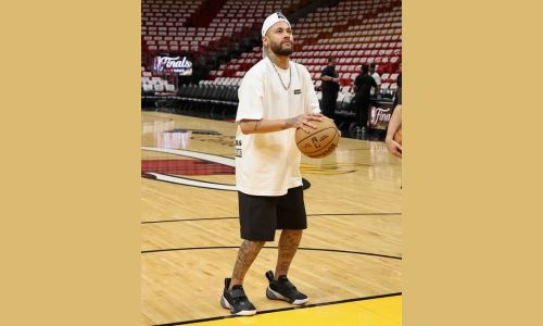 Neymar faces possible $1 million fine over Brazil property work