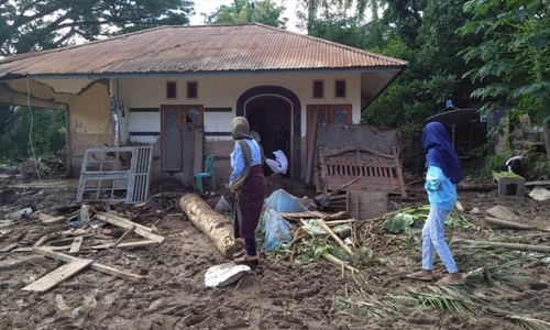 Indonesia landslides death toll rises to 119, dozens missing