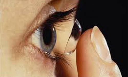 Saudi wife 'eyes' divorce over lenses