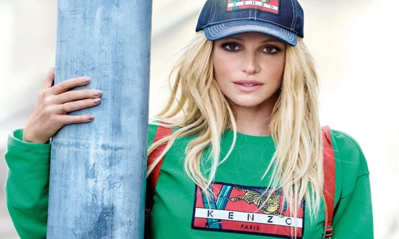 Britney settles child support row Britney settles child support row