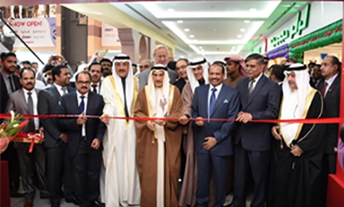 Deputy Premier inaugurates commercial outlets at Juffair Mall