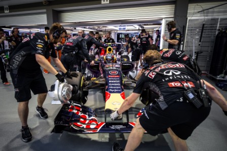 Kvyat shock puts Mercedes on Red Bull alert