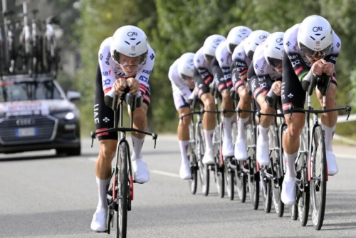 Vingegaard reclaims lead as UAE win Vuelta time-trial