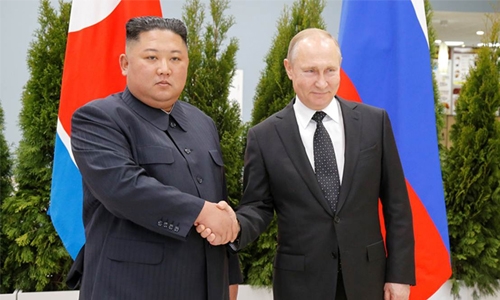 Kim, Putin vow closer ties
