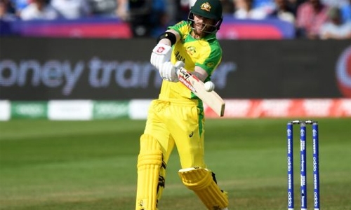 Warner leads Aussies closer to semifinals Warner leads Aussies closer to semifinals