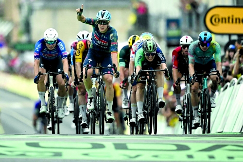 Merlier claims hat-trick of Tour de France stage wins Merlier claims hat-trick of Tour de France stage wins