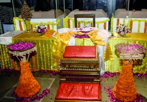 India unveils Buddha gems after century abroad India unveils Buddha gems after century abroad