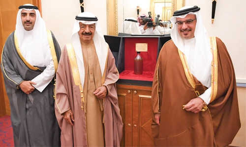 PM receives oil sample