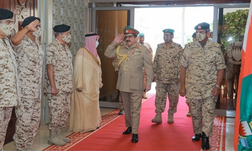 HM King Hamad hails brave BDF personnel as best example of ‘loyalty to nation, courage and discipline’