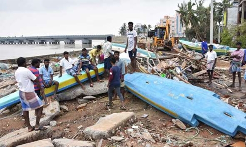 Cyclone toll in southeast India hits 33