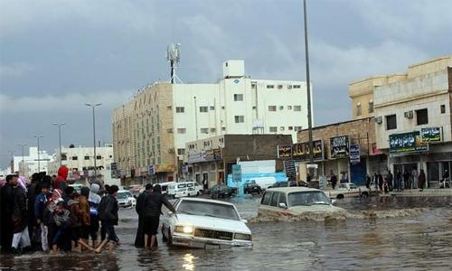 12 die in Saudi Arabia due to thunderstorms, flooding