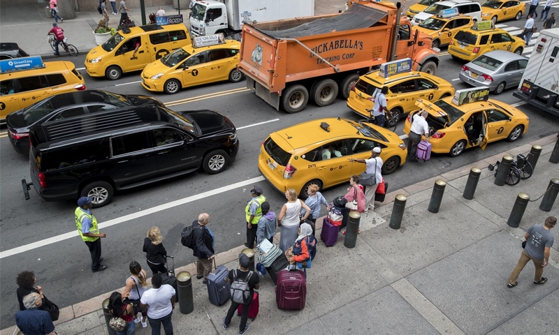 New York moves to cap Uber, app-ride