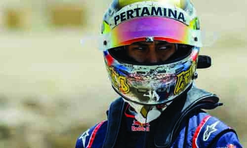 Hamilton sets the pace on Day One Hamilton sets the pace on Day One