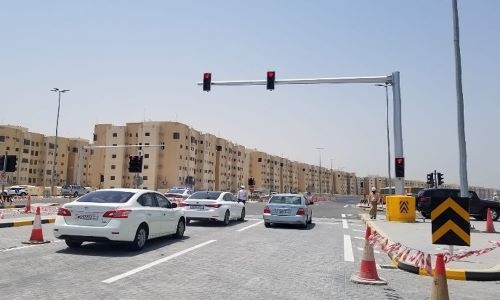 New traffic light installed on northern Shaikh Zayed Road