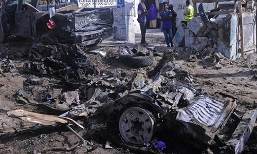 Five dead, 10 wounded in Somalia blast
