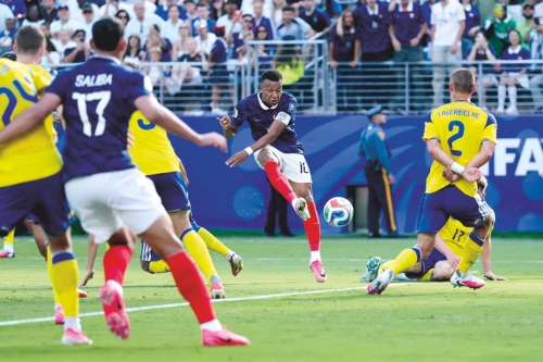 Mbappe scores twice as France breeze past Sweden into last 16 Mbappe scores twice as France breeze past Sweden into last 16