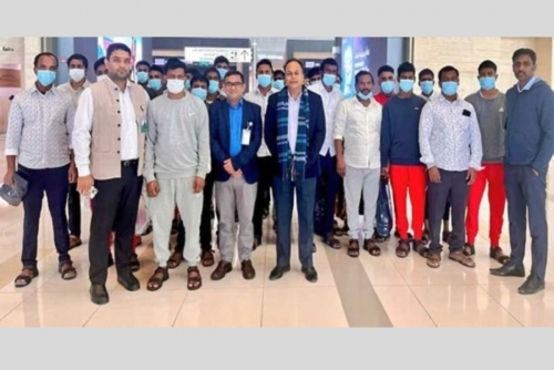 28 Indian fishermen return home after legal troubles 28 Indian fishermen return home after legal troubles