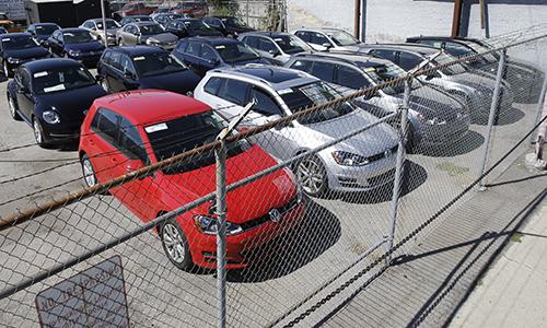 Automakers win reprieve on EU pollution testing