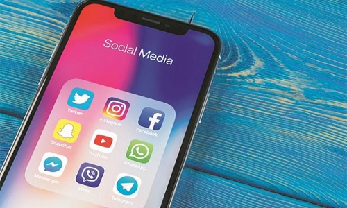 Pakistan blocks social media apps temporarily on security grounds