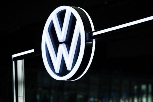 Volkswagen risks 'major conflict' with staff over cost-cutting drive: union