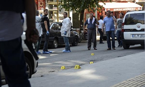 Two Turkish soldiers killed in bomb blast in southeast