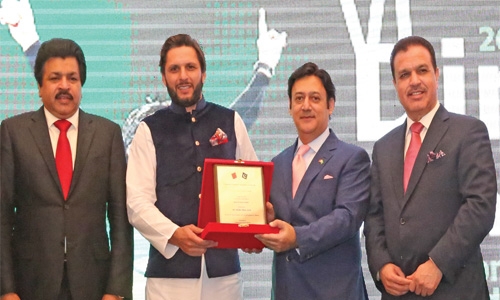 Lifetime achievement award for Afridi
