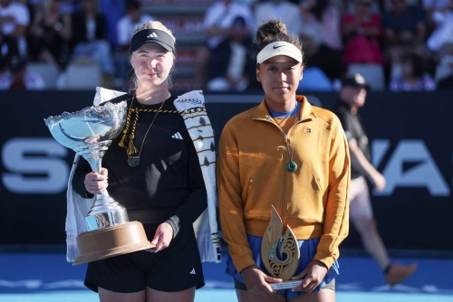 Osaka retires with abdominal injury from Australian Open warm-up Osaka retires with abdominal injury from Australian Open warm-up