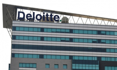 Malaysian police raid Deloitte office in 1MDB probe Malaysian police raid Deloitte office in 1MDB probe