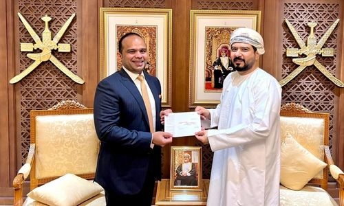LuLuFin MD Adeeb Ahamed gets long-term visa in Oman