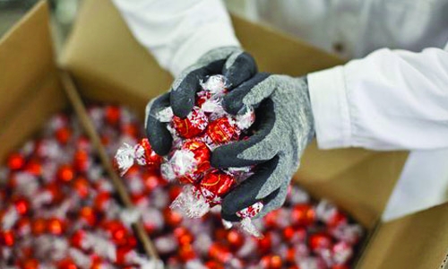 Top Swiss chocolate maker tastes sweet year