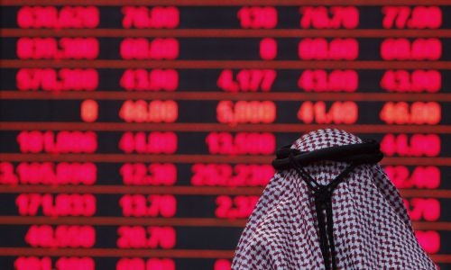 Stocks hit by Middle East, earnings and economy concerns Stocks hit by Middle East, earnings and economy concerns