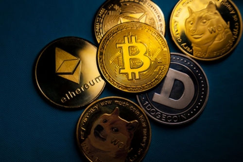 Drug money laundered through crypto and banks 
