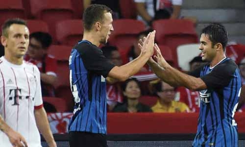 Two-goal Eder sinks Bayern Two-goal Eder sinks Bayern