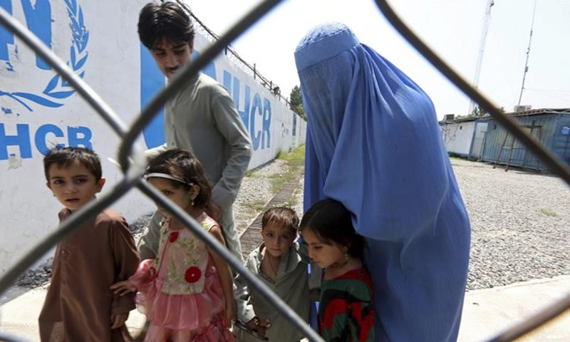 Pakistan pledges citizenship to Afghans, Bengali refugees 
