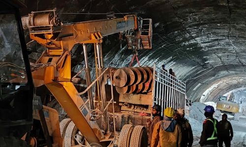 India contacts Thai cave experts in bid to free trapped tunnel workers India contacts Thai cave experts in bid to free trapped tunnel workers