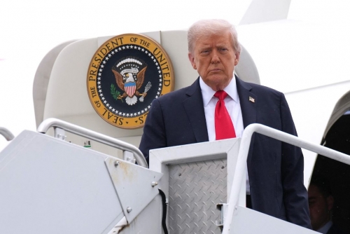 Federal Reserve must be 'fully' immune to politics: top Trump aide 