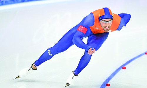 Nuis edges out Roest in speed skating
