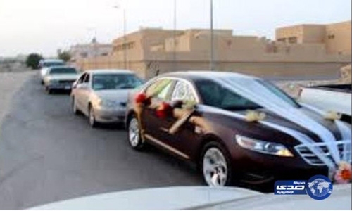 Man dies after falling off wedding motorcade