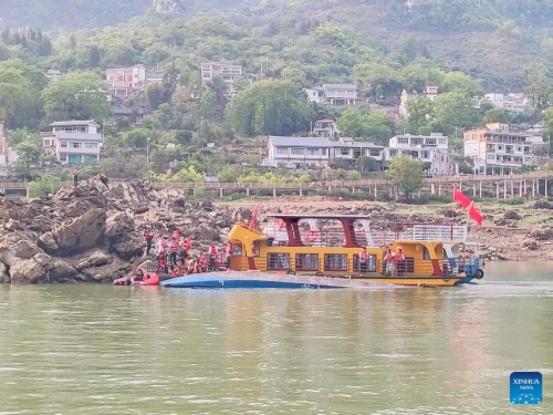 Three dead, 60 hurt as China boats capsize: Xinhua
