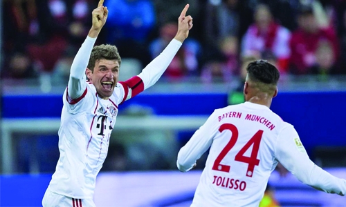Bayern thrash Freiburg 4-0