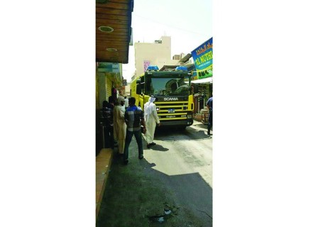 Shops gutted in Manama souq