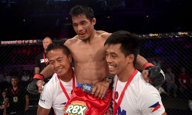   Loman celebrates 23rd birthday after title defence