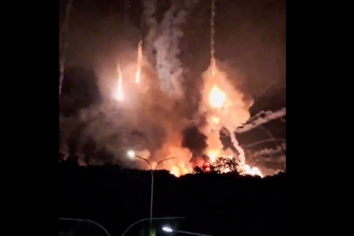 Multiple Explosions Hit Venezuelan Capital; Cause Unclear Multiple Explosions Hit Venezuelan Capital; Cause Unclear