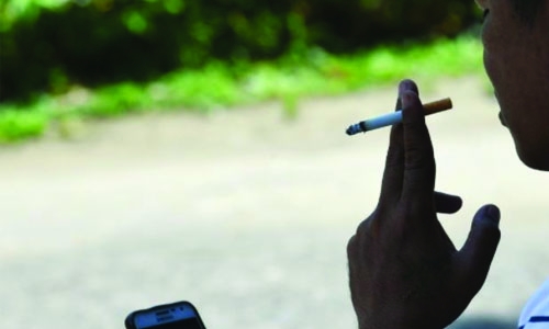 Philippine leader imposes strict ban on smoking