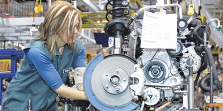 US MANUFACTURING PMI SLOWS IN APRIL US MANUFACTURING PMI SLOWS IN APRIL