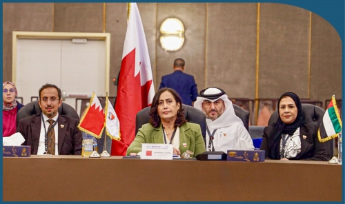 Bahrain’s CEO of Government Hospitals Delivers Lecture at “Egy Health” Conference in Cairo