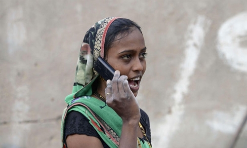 Indian villages ban single women from owning phones Indian villages ban single women from owning phones